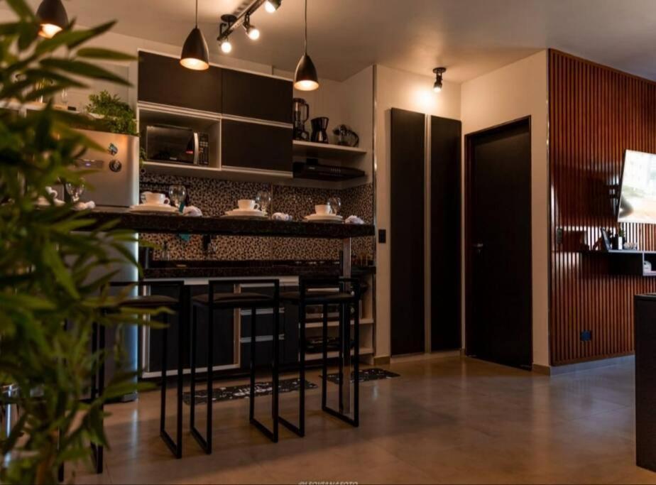 Apartamento Apto Aconchegante! A 100 Metros Do Mar -netflix E Wifi *